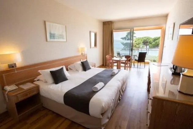 Superior Tek Büyük Yataklı Oda, Balkon, Deniz Manzaralı