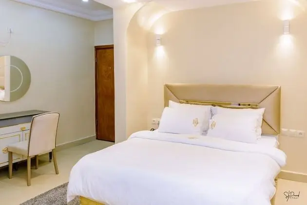 Deluxe Tek Büyük Yataklı Oda