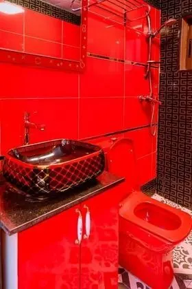 Premium Tek Büyük Yataklı Oda