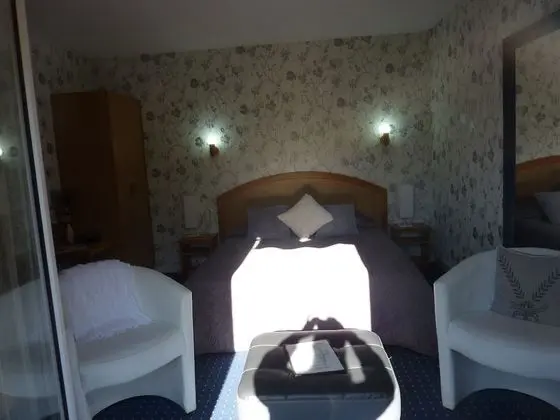 Classic Tek Büyük Yataklı Oda