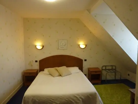 Tek Büyük Yataklı Oda (second floor)