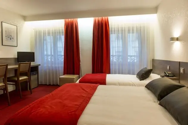 Üç Kişilik Oda