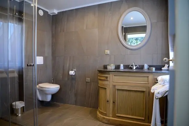 Deluxe Oda, 1 Büyük (Queen) Boy Yatak