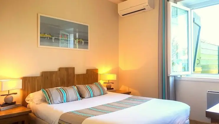 Classic Tek Büyük Yataklı Oda