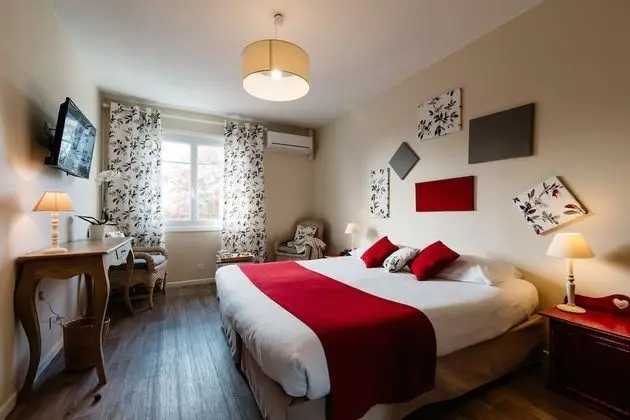 Traditional Tek Büyük Yataklı Oda