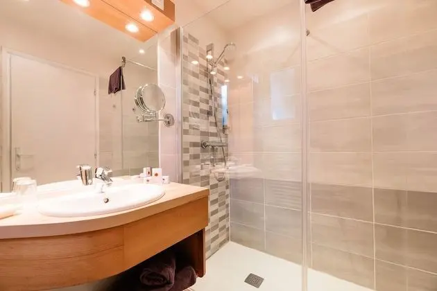 Traditional Tek Büyük Yataklı Oda