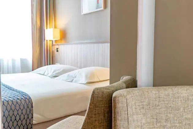 Tek Büyük Yataklı Oda, Balkon, Deniz Manzaralı