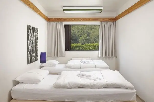 Double Room with shared bathroom