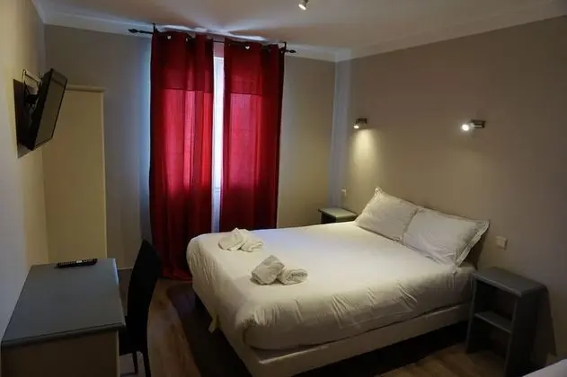 Üç Kişilik Oda