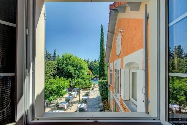 Superior Tek Büyük veya İki Ayrı Yataklı Oda