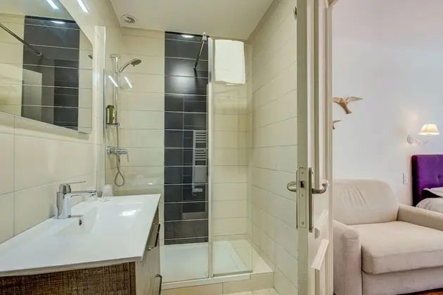 Superior Tek Büyük veya İki Ayrı Yataklı Oda