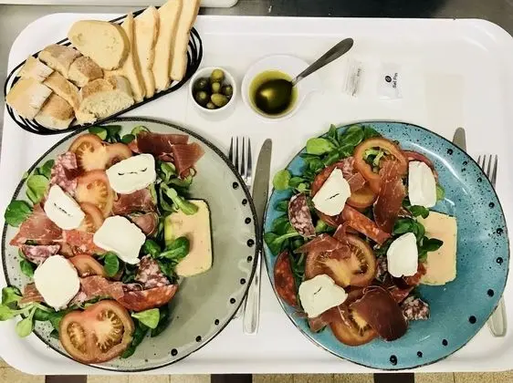 Tek Büyük Yataklı Oda, Kısmi Deniz Manzaralı