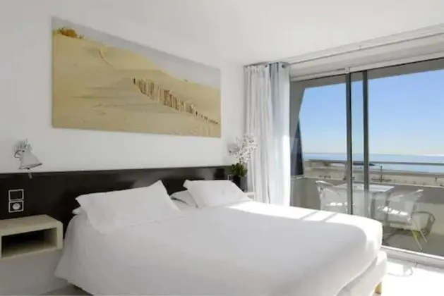 Tek Büyük Yataklı Oda, Okyanusa Sıfır