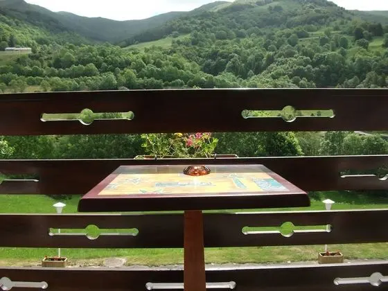 Standard Dört Kişilik Oda, Balkon, Dağ Manzaralı