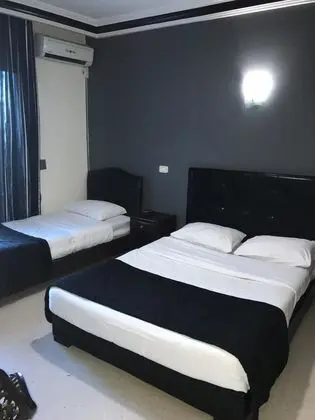 Tek Büyük veya İki Ayrı Yataklı Oda