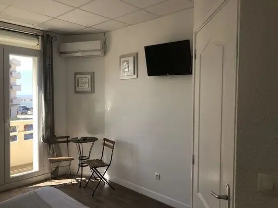 Tek Büyük Yataklı Oda, Balkon, Denize Bakan