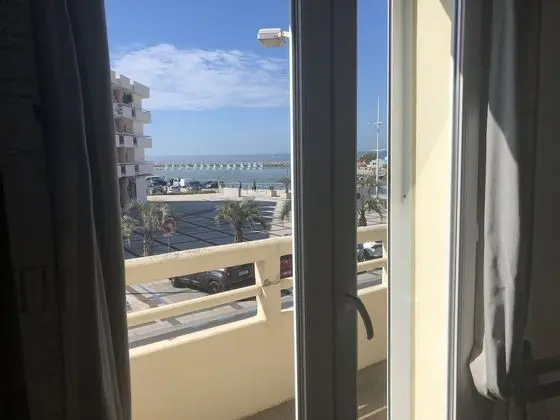 Tek Büyük Yataklı Oda, Balkon, Denize Bakan