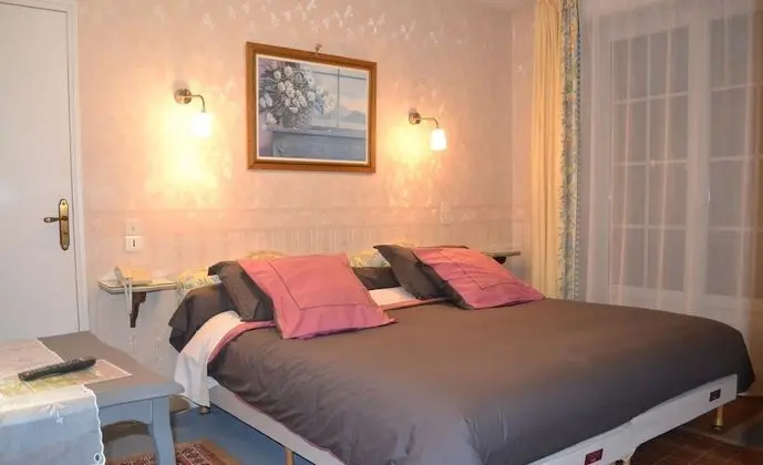 Classic Tek Büyük Yataklı Oda, 1 En Büyük (King) Boy Yatak, Sigara İçilmez, Bahçe Manzaralı