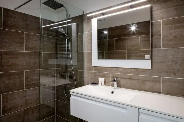 Standard Tek Büyük veya İki Ayrı Yataklı Oda, Özel Banyo