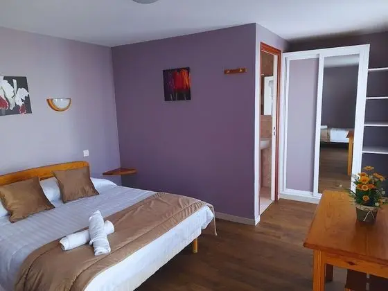 Üç Kişilik Oda