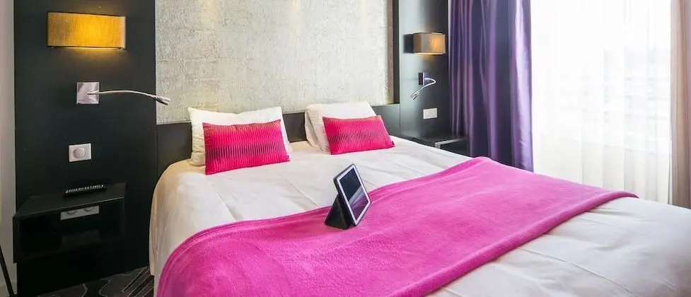 Deluxe Tek Büyük Yataklı Oda (Fashion)