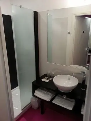 Deluxe Tek Büyük Yataklı Oda (Fashion)