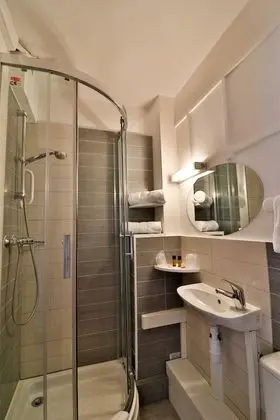 Classic Tek Büyük Yataklı Oda, Balkon (Petite salle de bain)