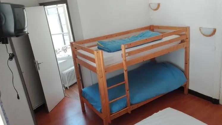 Tek Büyük Yataklı Oda, Ortak Banyo