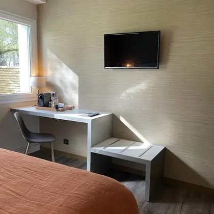 Standard Tek Büyük Yataklı Oda