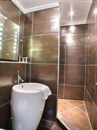 Superior Tek Büyük Yataklı Oda