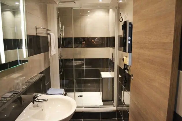 Tek Büyük Yataklı Oda, Balkon, Deniz Manzaralı