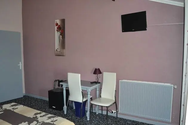 Üç Kişilik Oda, Deniz Manzaralı