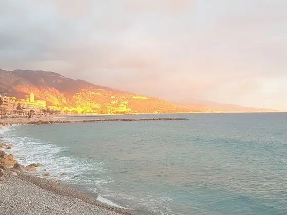 Tek Büyük veya İki Ayrı Yataklı Oda, Balkon, Deniz Manzaralı