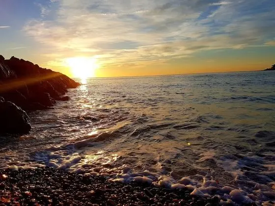 Tek Büyük veya İki Ayrı Yataklı Oda, Balkon, Deniz Manzaralı