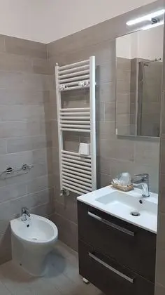 Üç Kişilik Oda, Teras, Şehir Manzaralı