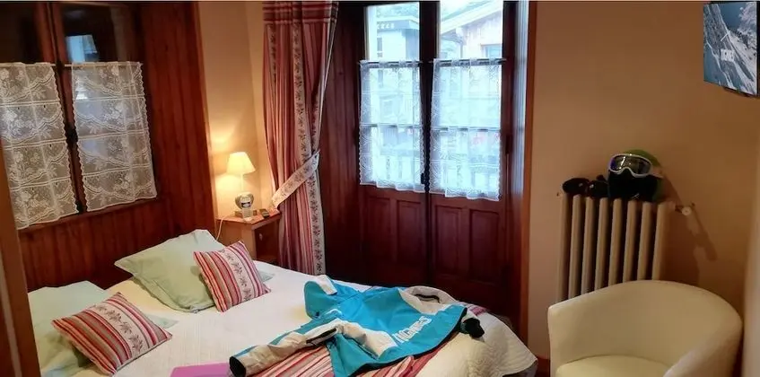 Basic Tek Büyük Yataklı Oda (9)