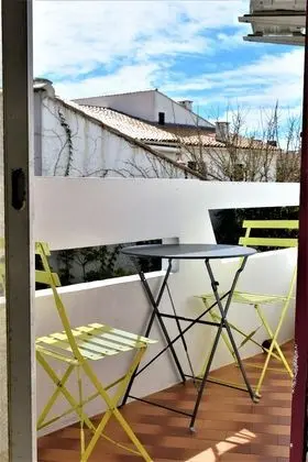 Tek Büyük Yataklı Oda, Balkon