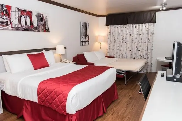 Comfort Tek Büyük Yataklı Oda, 1 Büyük (Queen) Boy Yatak ve Çekyat, Balkon