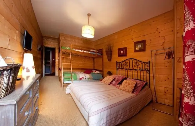 Family Oda, Dağ Manzaralı