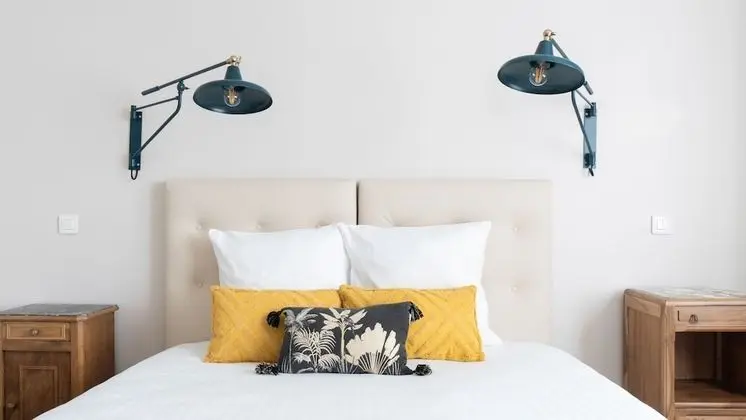 Tek Büyük veya İki Ayrı Yataklı Oda