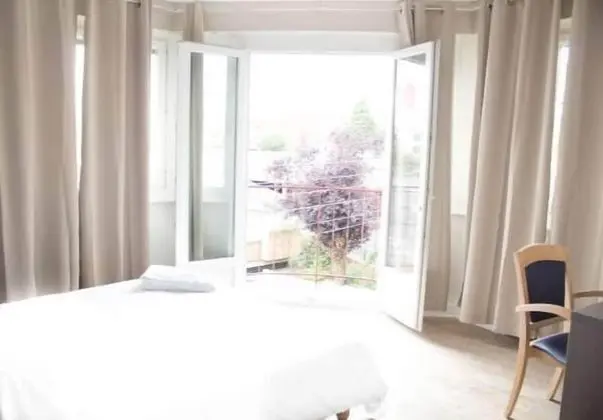 Tek Büyük Yataklı Oda, Balkon