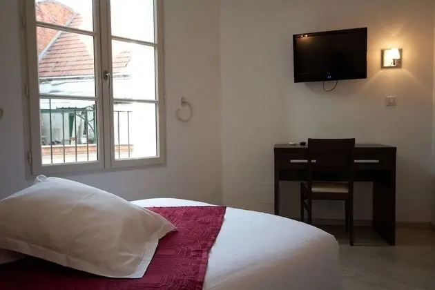 Tek Büyük Yataklı Oda