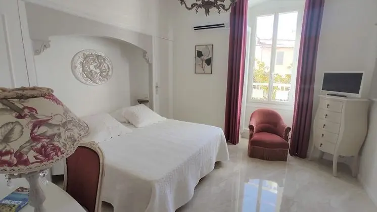 Comfort Tek Büyük Yataklı Oda, Bahçe Manzaralı