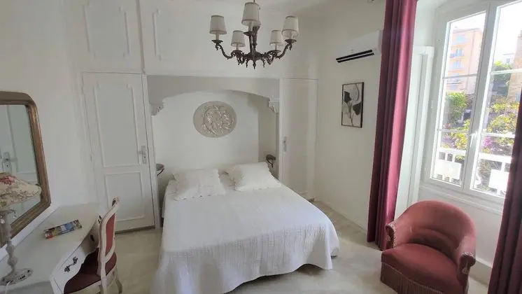 Comfort Tek Büyük Yataklı Oda, Bahçe Manzaralı