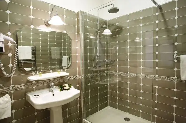 Comfort Tek Büyük Yataklı Oda, Şehir Manzaralı