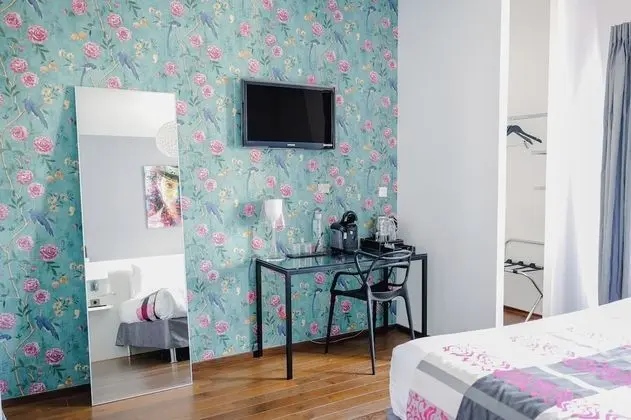 Tek Büyük veya İki Ayrı Yataklı Oda (Prestige)