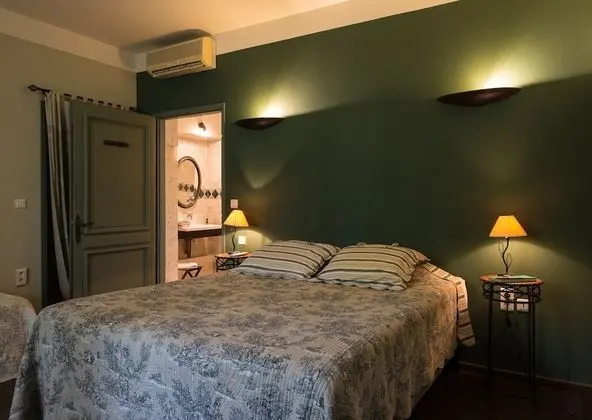 Comfort Tek Büyük Yataklı Oda