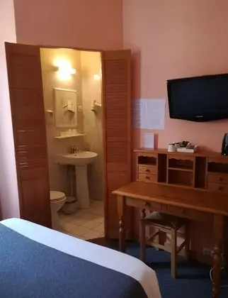 Standard Tek Büyük Yataklı Oda, Banyolu/Duşlu