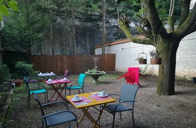 Standard Tek Büyük Yataklı Oda, Banyolu/Duşlu