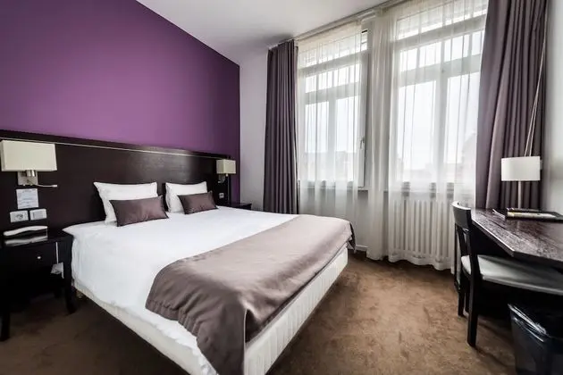 Comfort Tek Büyük Yataklı Oda